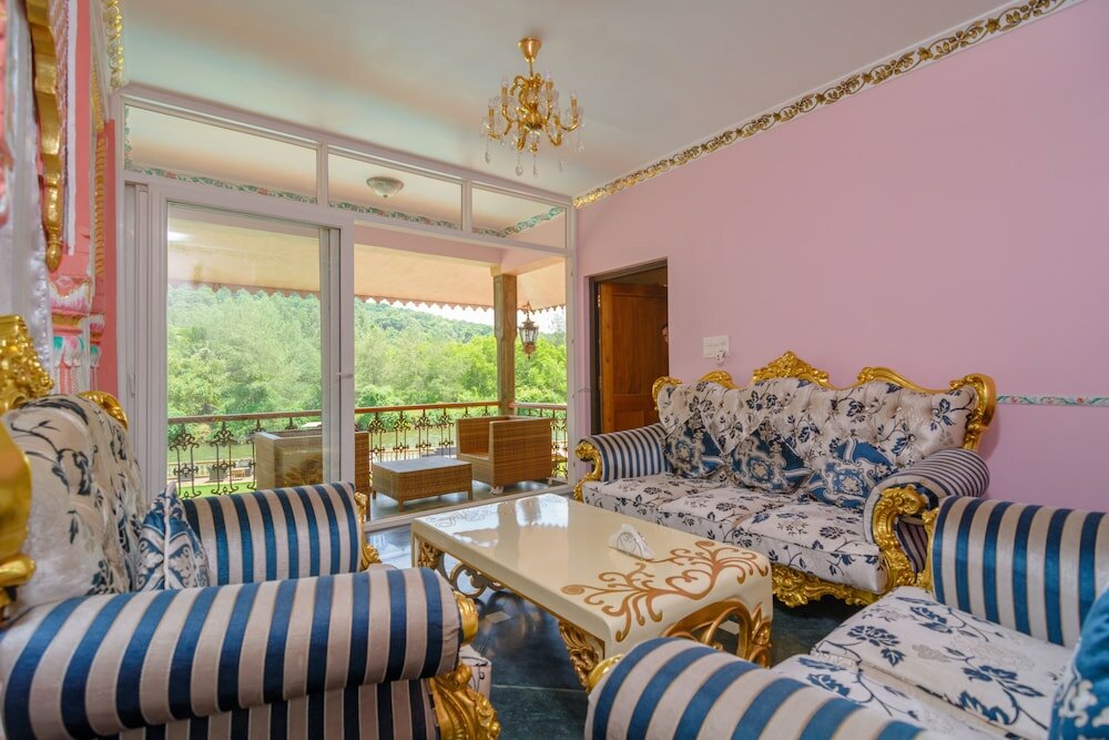 Фото Stone Wood River Front