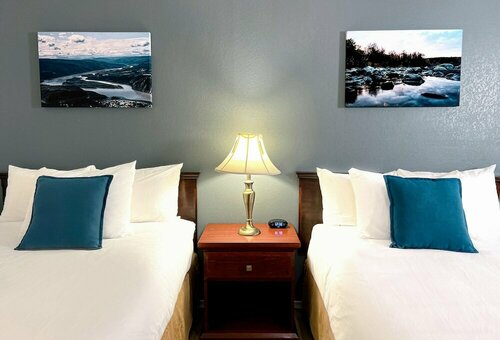 Гостиница The Downtown, a Coast Hotel в Доусоне