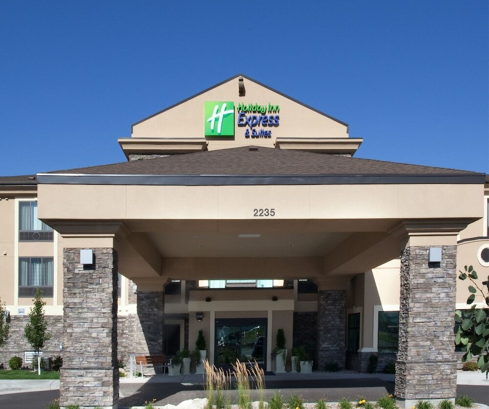 Фото Holiday Inn Express Hotel & Suites Logan, an Ihg Hotel
