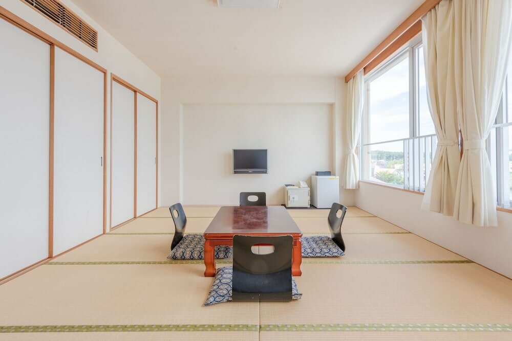 Фото Lakeside Hot Spring Hotel Kunibiki