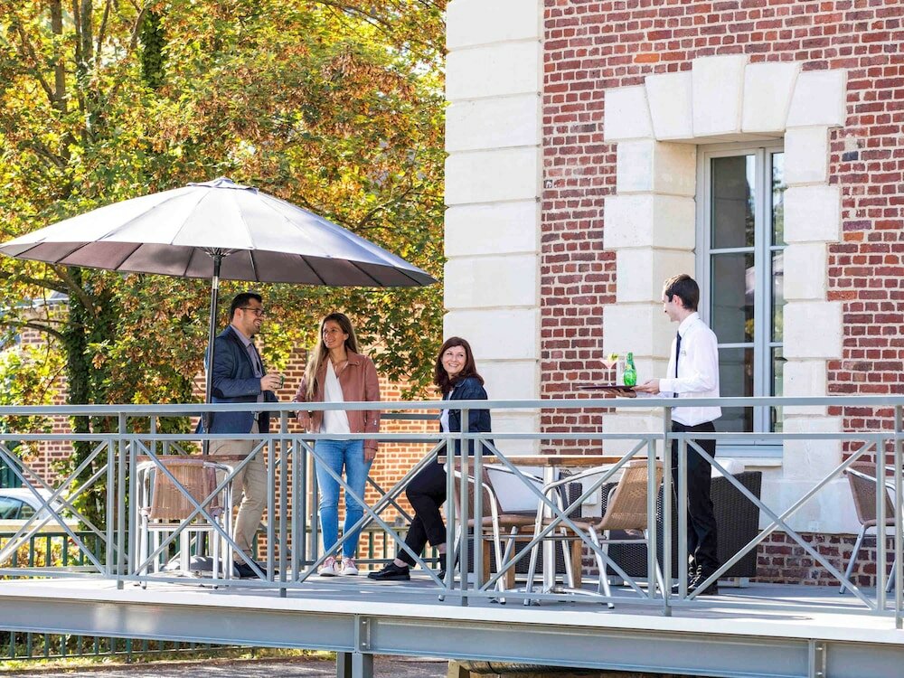 Фото Mercure Beauvais Centre Cathedrale