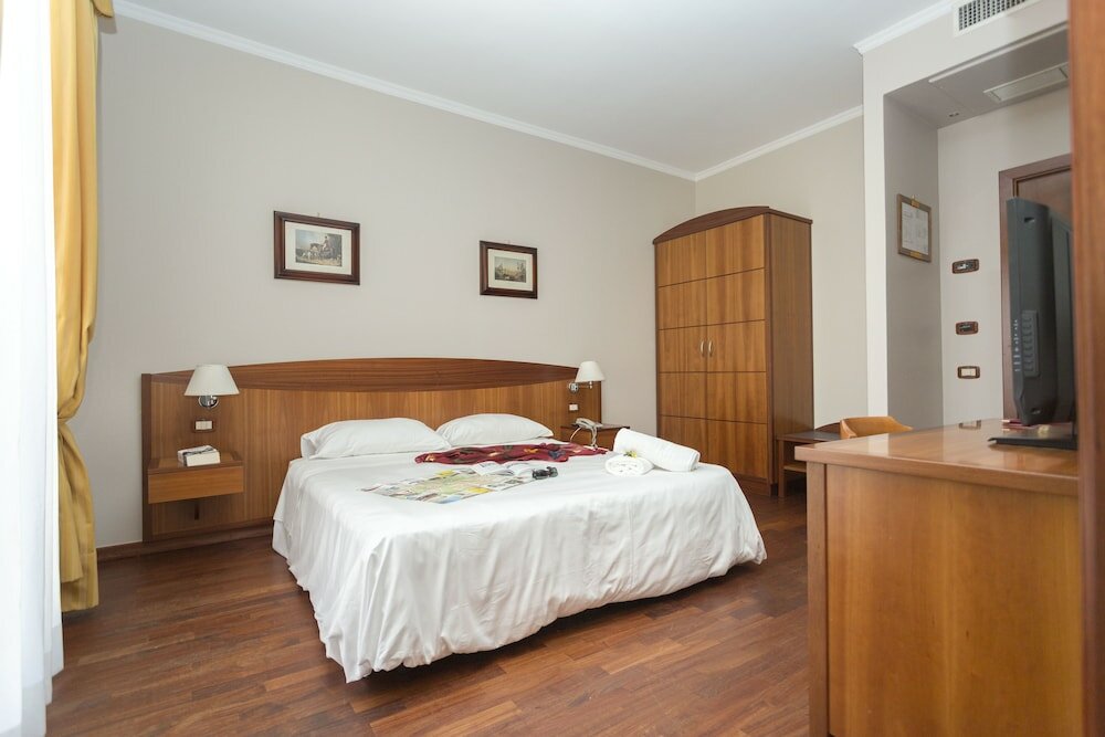 Фото Hotel Cavaliere