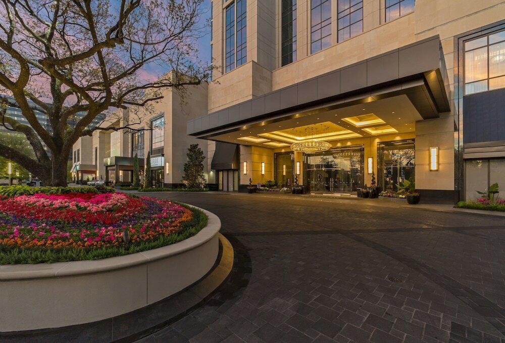 Фото The Post Oak Hotel at Uptown Houston