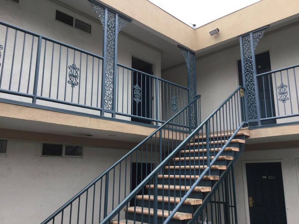 Фото Beverly Inn