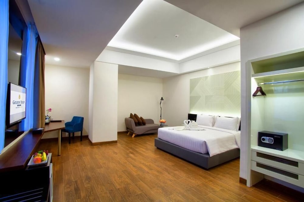 Фото Golden Tulip Essential Makassar