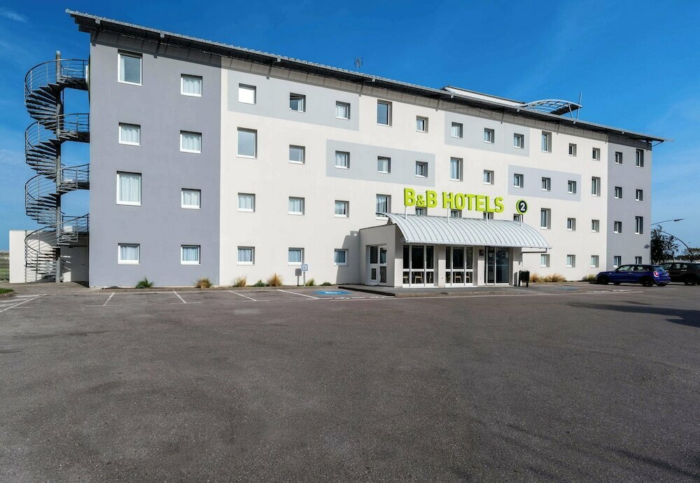 Hotel B&b Hotel Calais Terminal Cité de l'Europe 3, Pas‑de‑Calais, photo