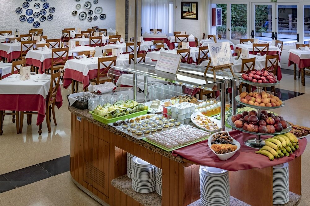 Фото Hotel GHT Neptuno Tossa & VENUS SPA