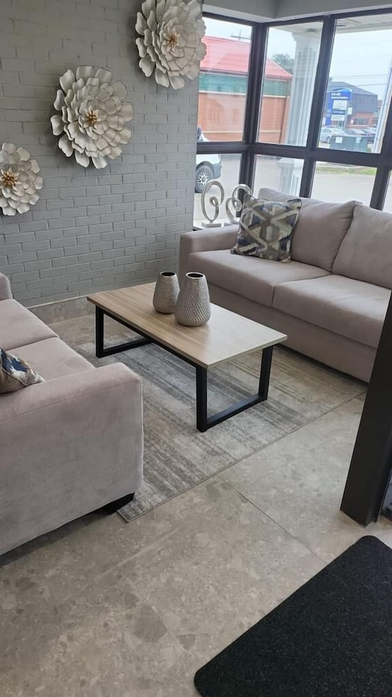 Фото Causeway Bay Hotel And Convention Centre