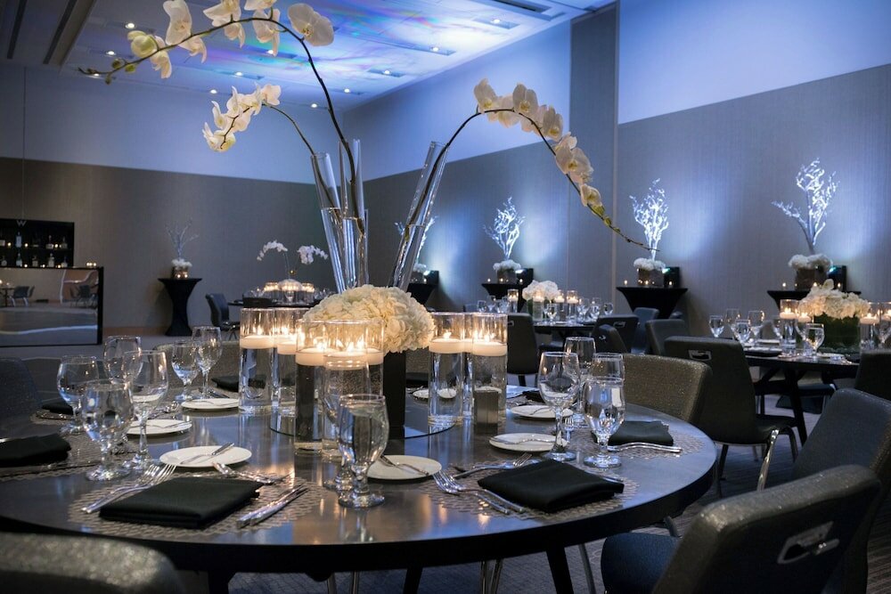 Фото W Boston, a Marriott Hotel