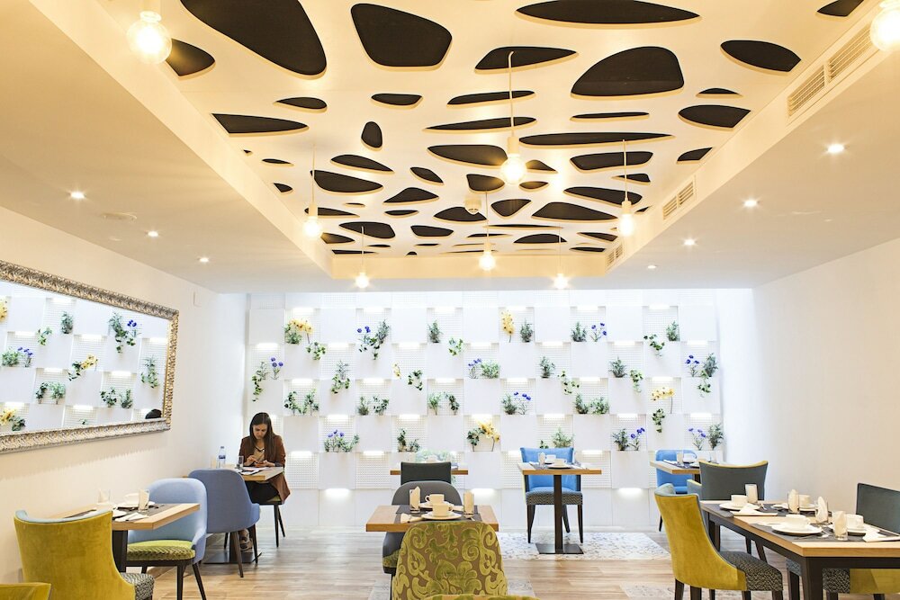 Фото Hostemplo Sagrada Familia