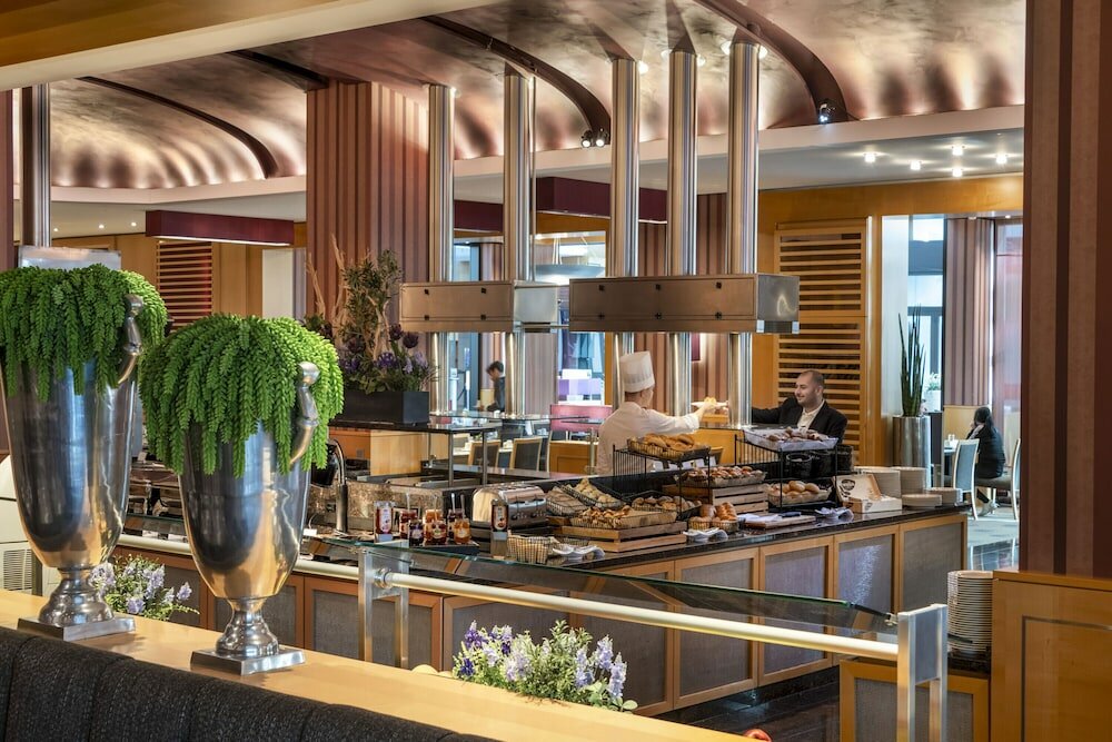 Фото Maritim Hotel Dusseldorf