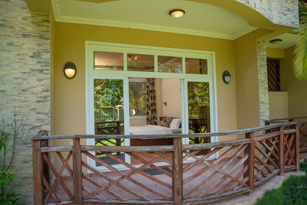 Фото Sunrise Beach Resort