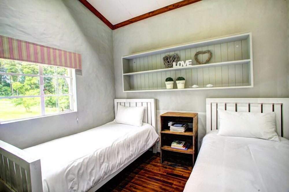 Фото Oakhurst Farm Cottages