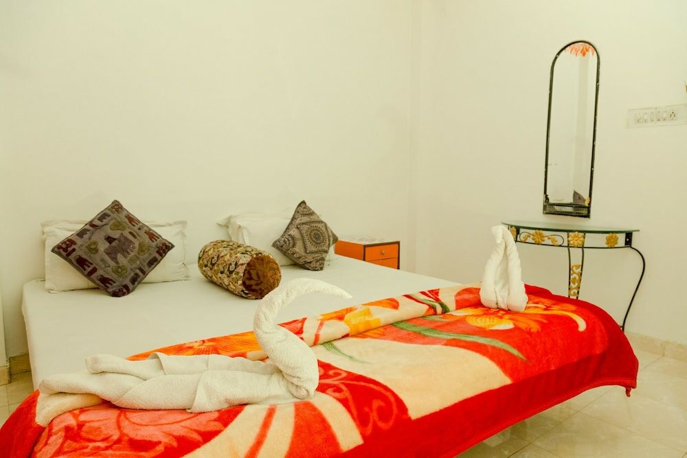 Фото Hotel Hanuman Ghat