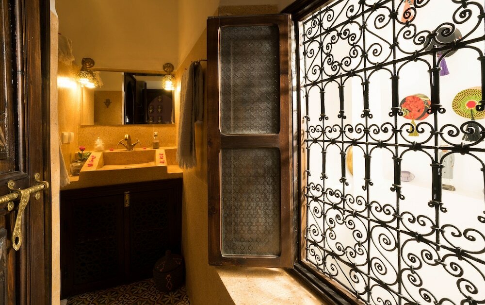 Фото Riad Houdou