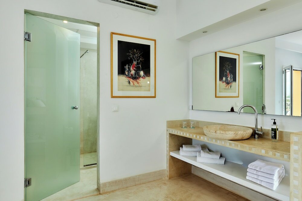 Фото Sirens Beach and Village