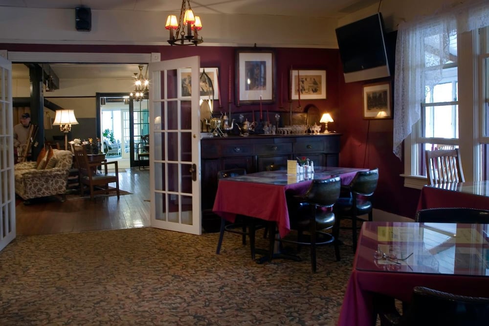 Фото The Inn at Starlight Lake