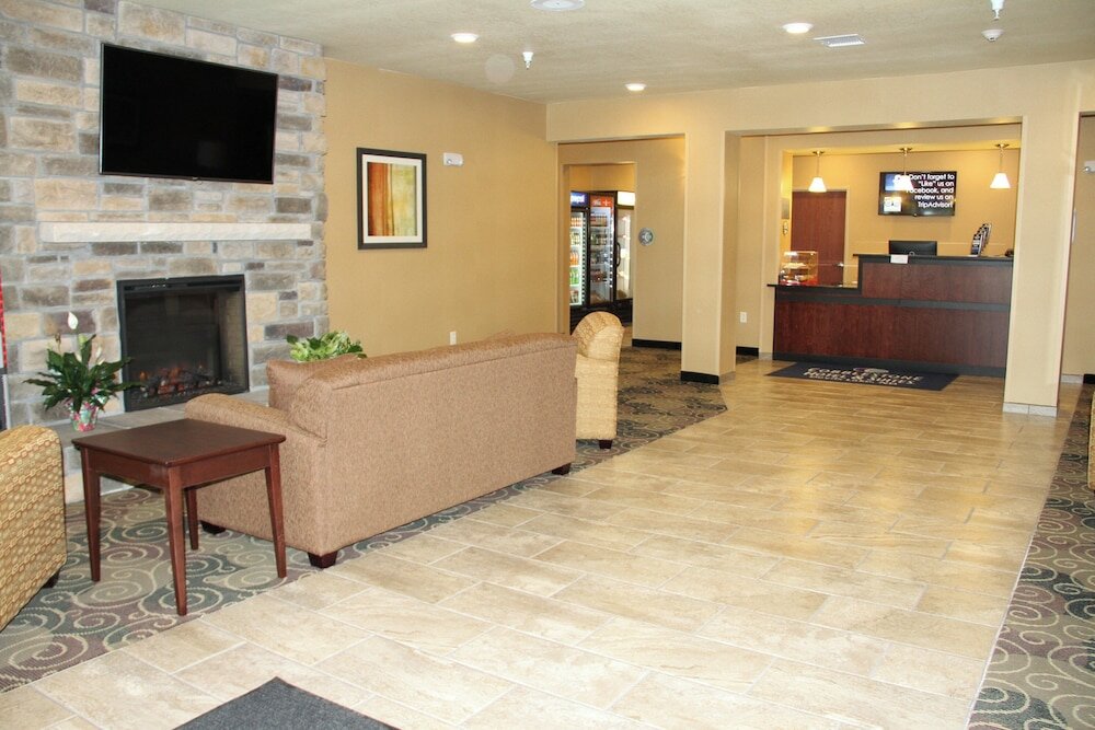 Фото Cobblestone Hotel & Suites – Devils Lake