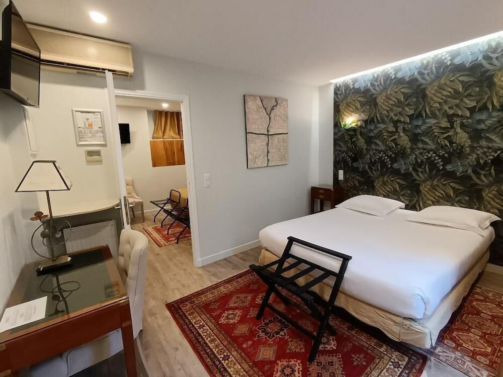 Фото Hôtel des Bains