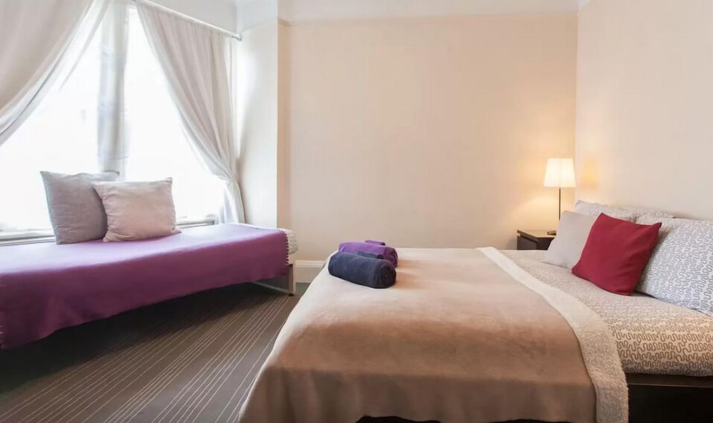 Фото Home2Home-Rooms