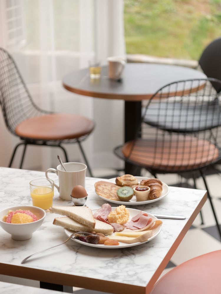 Фото Ibis Paris Rueil Malmaison