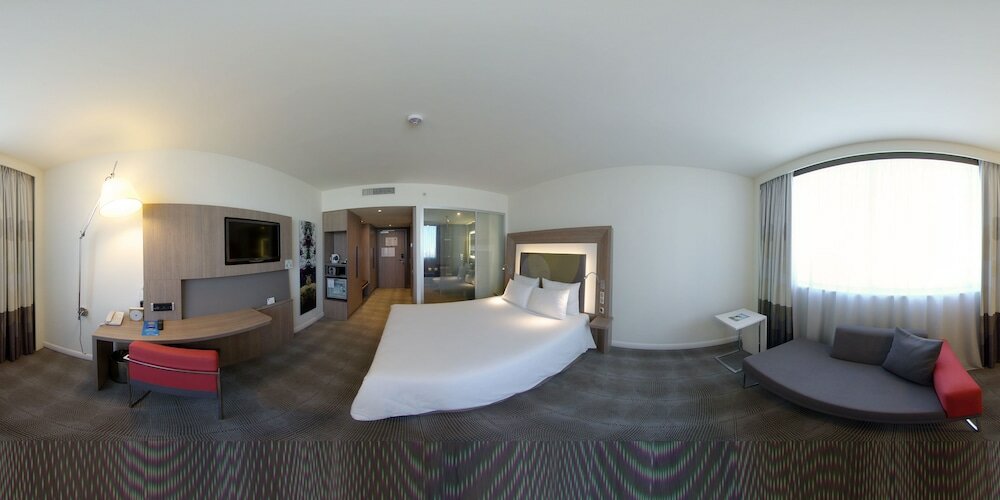 Фото Novotel Sofia