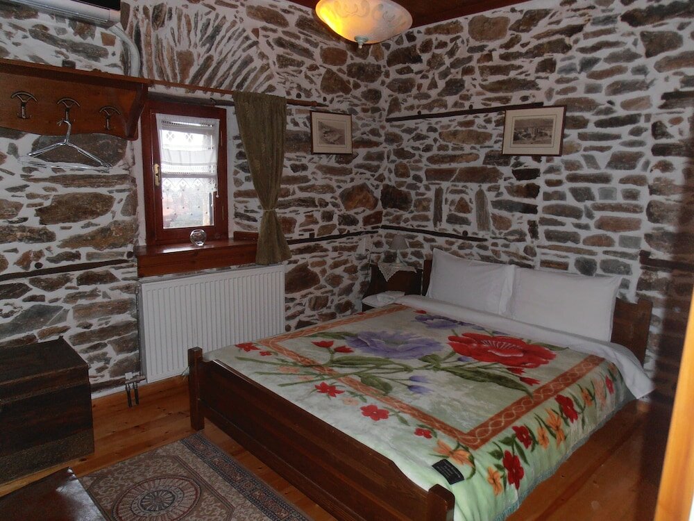 Фото Mansion Terpou