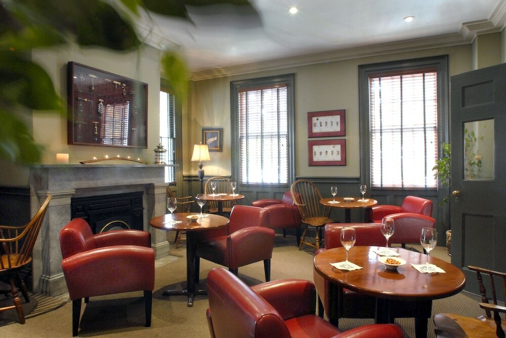 Фото The Charles Hotel