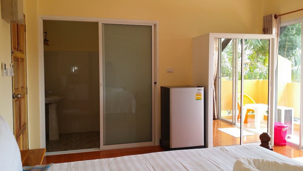 Фото Khaolak Summer House Resort 2