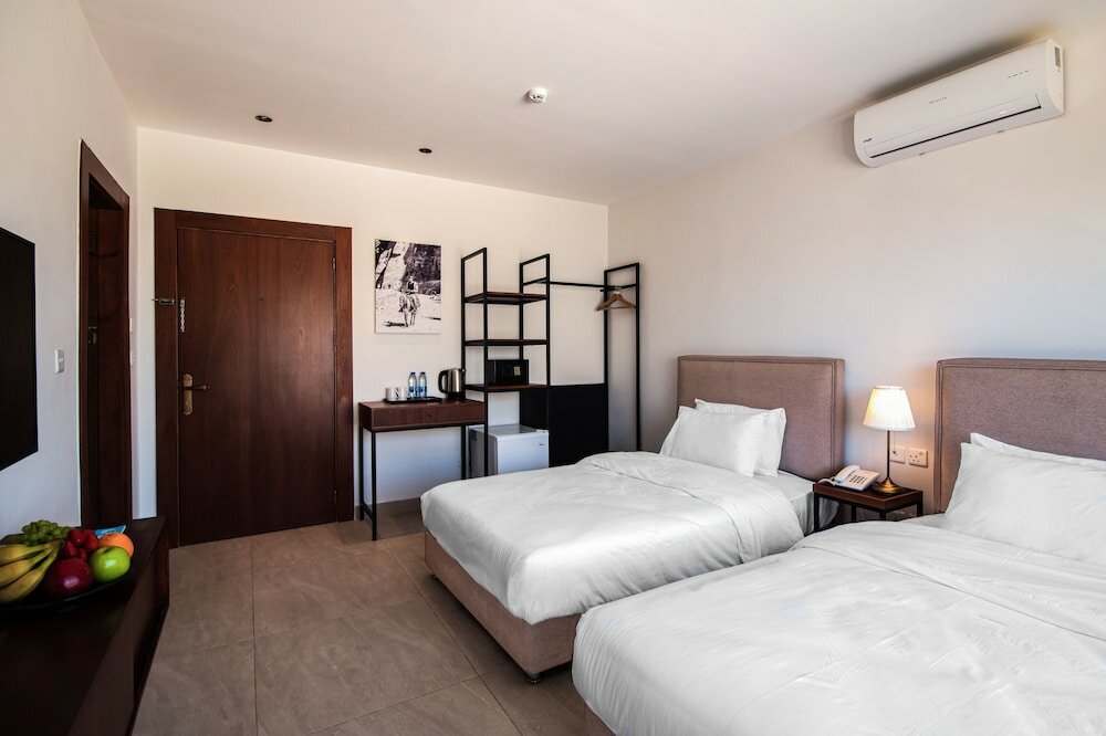 Фото Canary Hotel