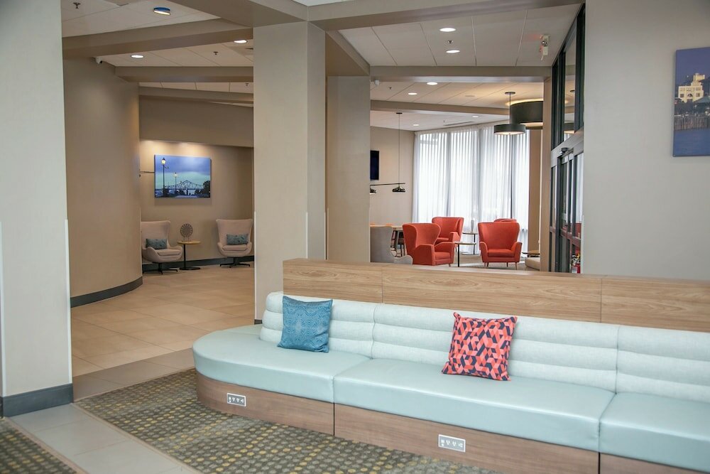 Фото Holiday Inn New Orleans West Bank Tower, an Ihg Hotel