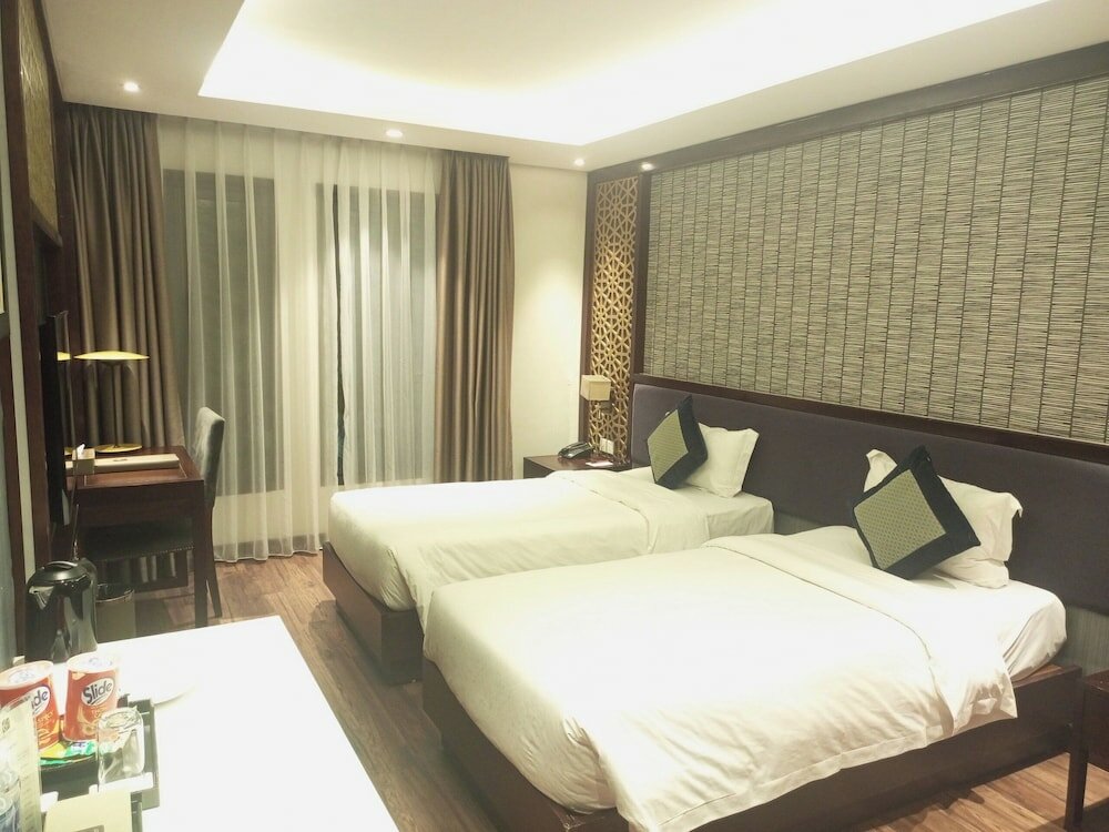 Фото Conifer Grand Hotel