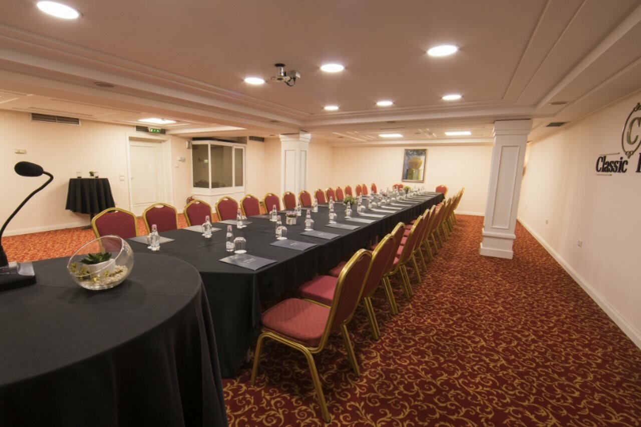 Фото Classic Hotel