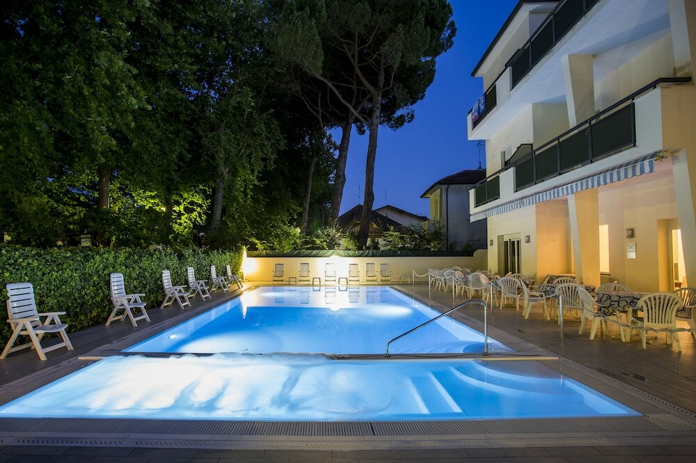 Фото Hotel Athena