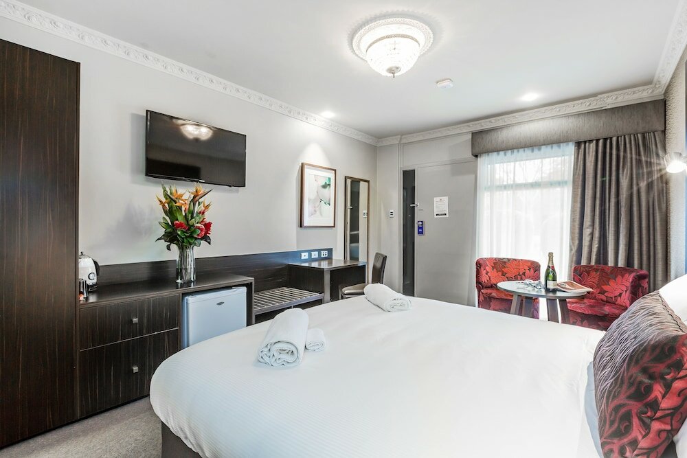 Фото Tonsley Hotel