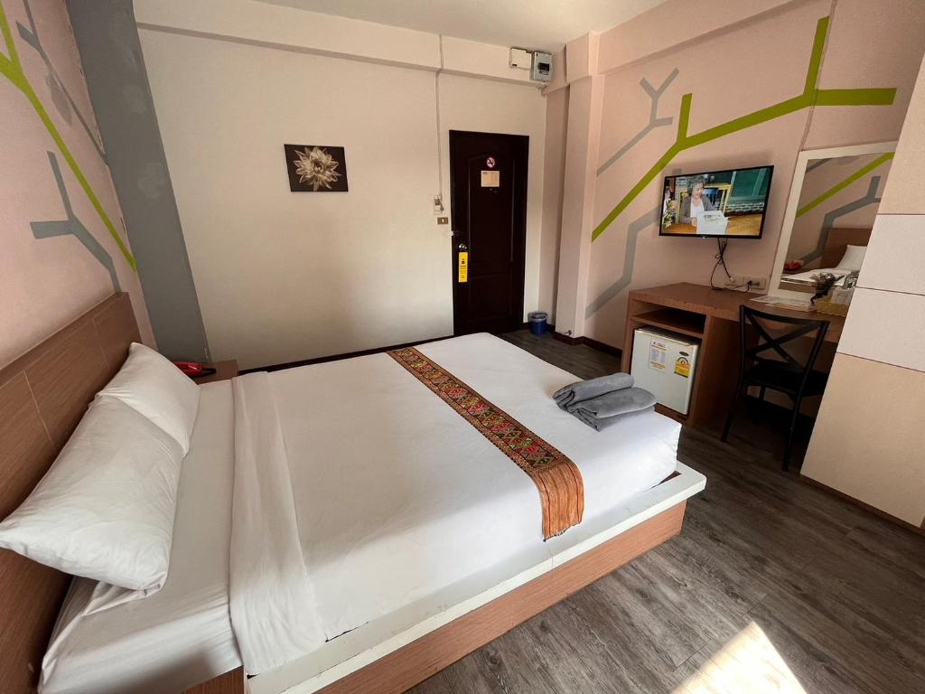 Фото Charoenchit House