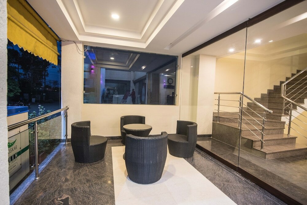 Фото L N Marriott Hotel