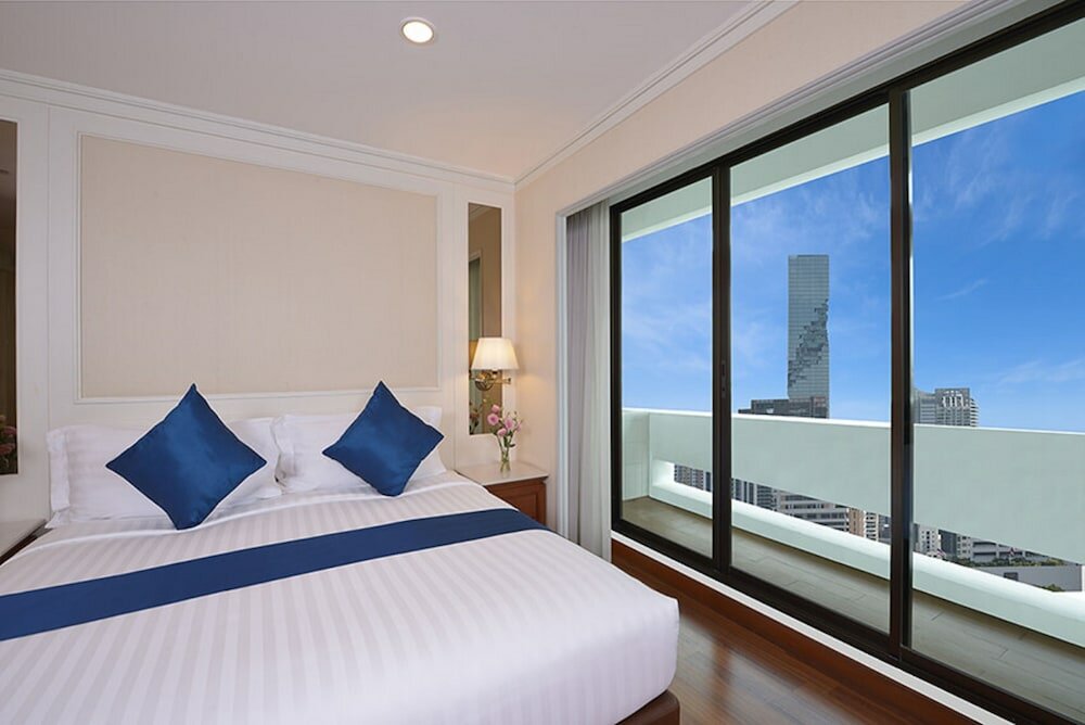 Фото Centre Point Plus Hotel Silom