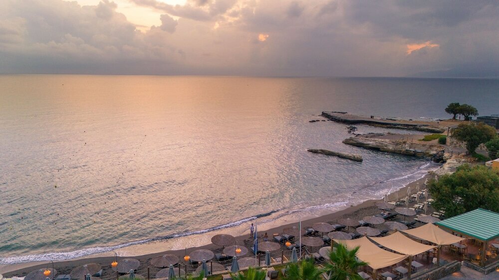 Фото Akasha Beach Hotel & SPA