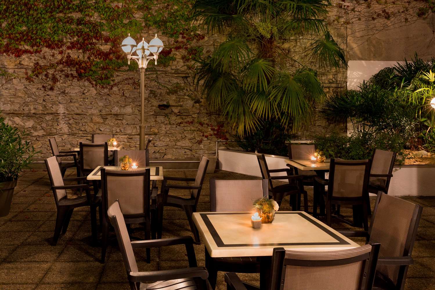 Фото Hôtel Le Rive Droite & SPA