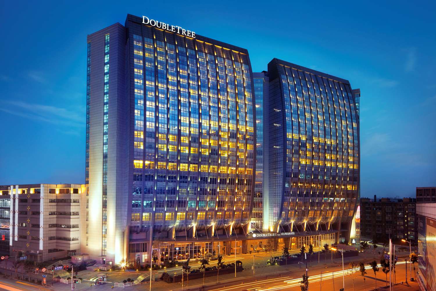 Фото DoubleTree by Hilton Hotel Shenyang