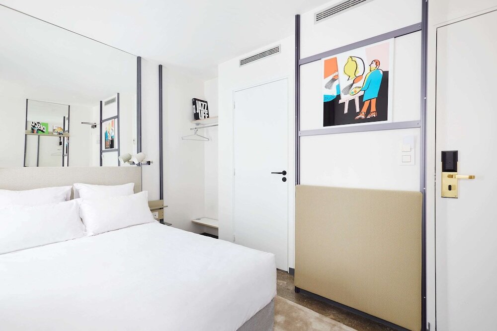 Фото French Theory