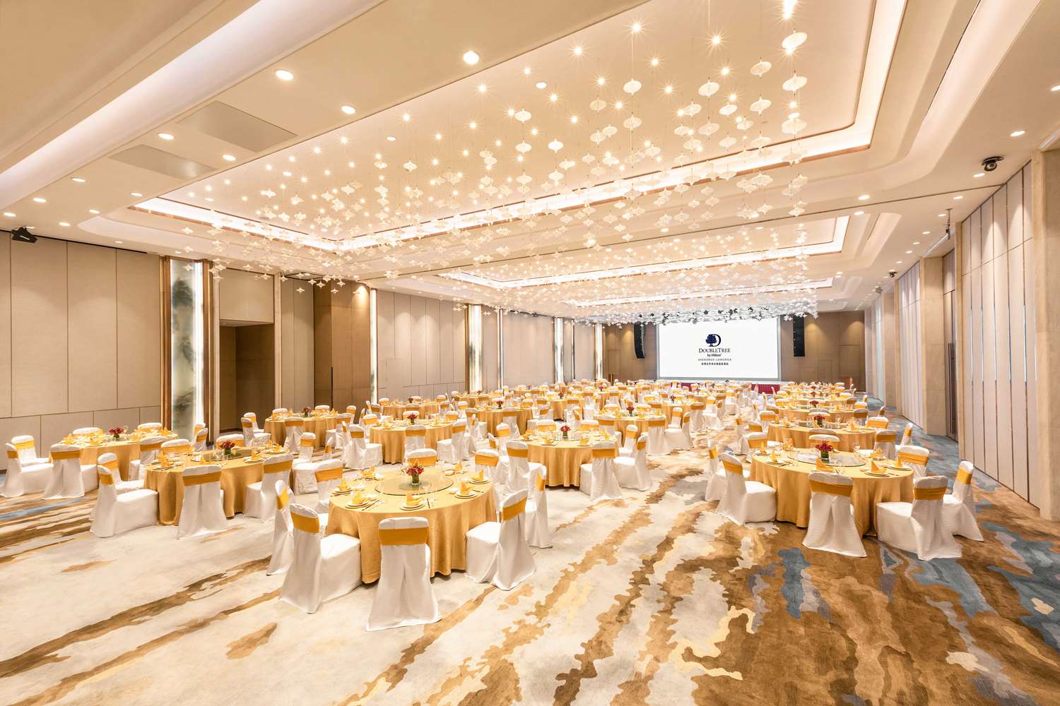Фото DoubleTree by Hilton Hotel Shenzhen Longhua