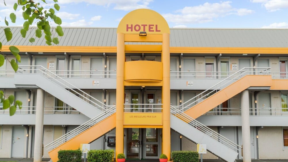 Фото Hotel The Originals Saintes Ouest Recouvrance