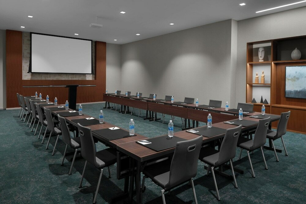 Фото Ac Hotel Raleigh North Hills