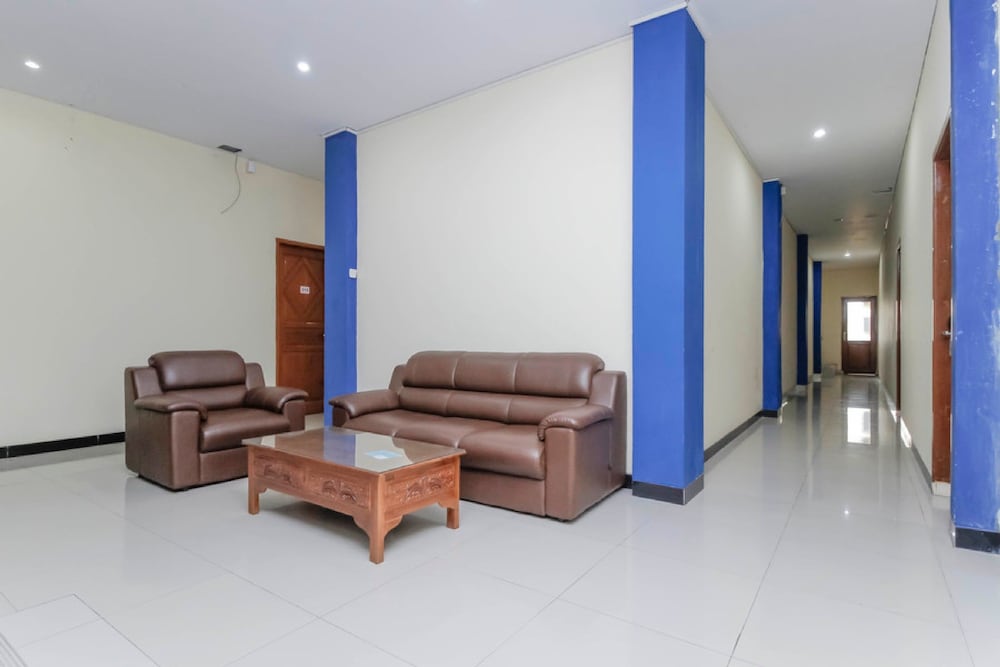 Фото RedDoorz @ Pemuda