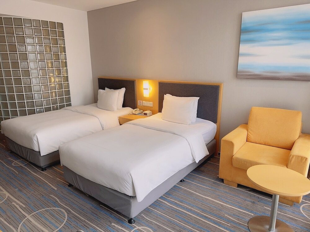 Фото Holiday Inn Express Shijiazhuang Heping, an Ihg Hotel