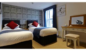 Waveney Inn (Great Britain), hotel