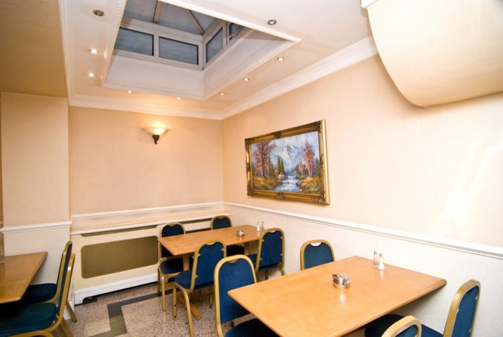 Фото Alexandra Hotel