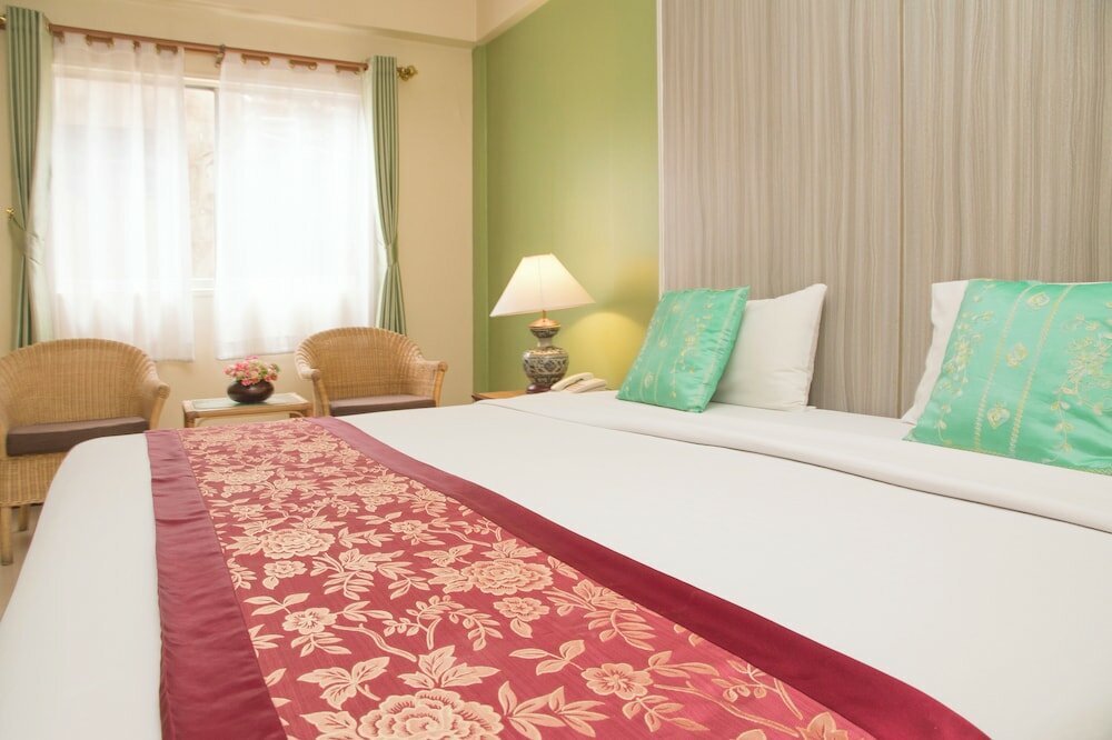 Фото S Lodge Pattaya